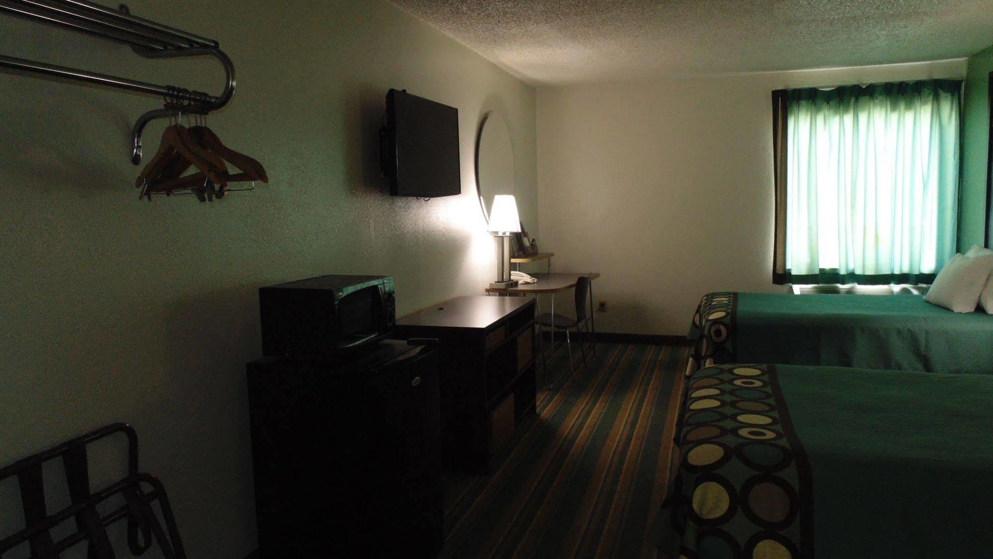 Super 8 By Wyndham Sapulpa/Tulsa Area Motel Glenpool Buitenkant foto